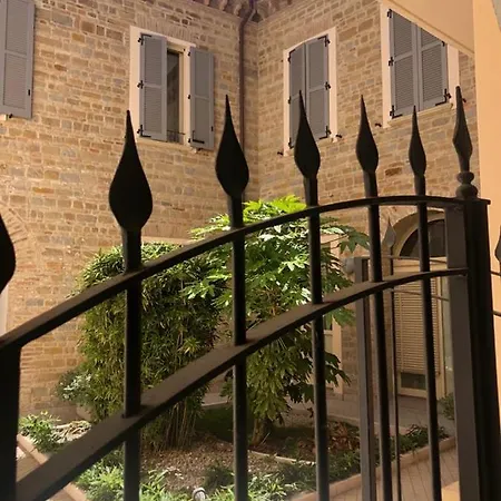 Apartment Casa Celin:in Centro Storico Ad Un Passo Dal Mare